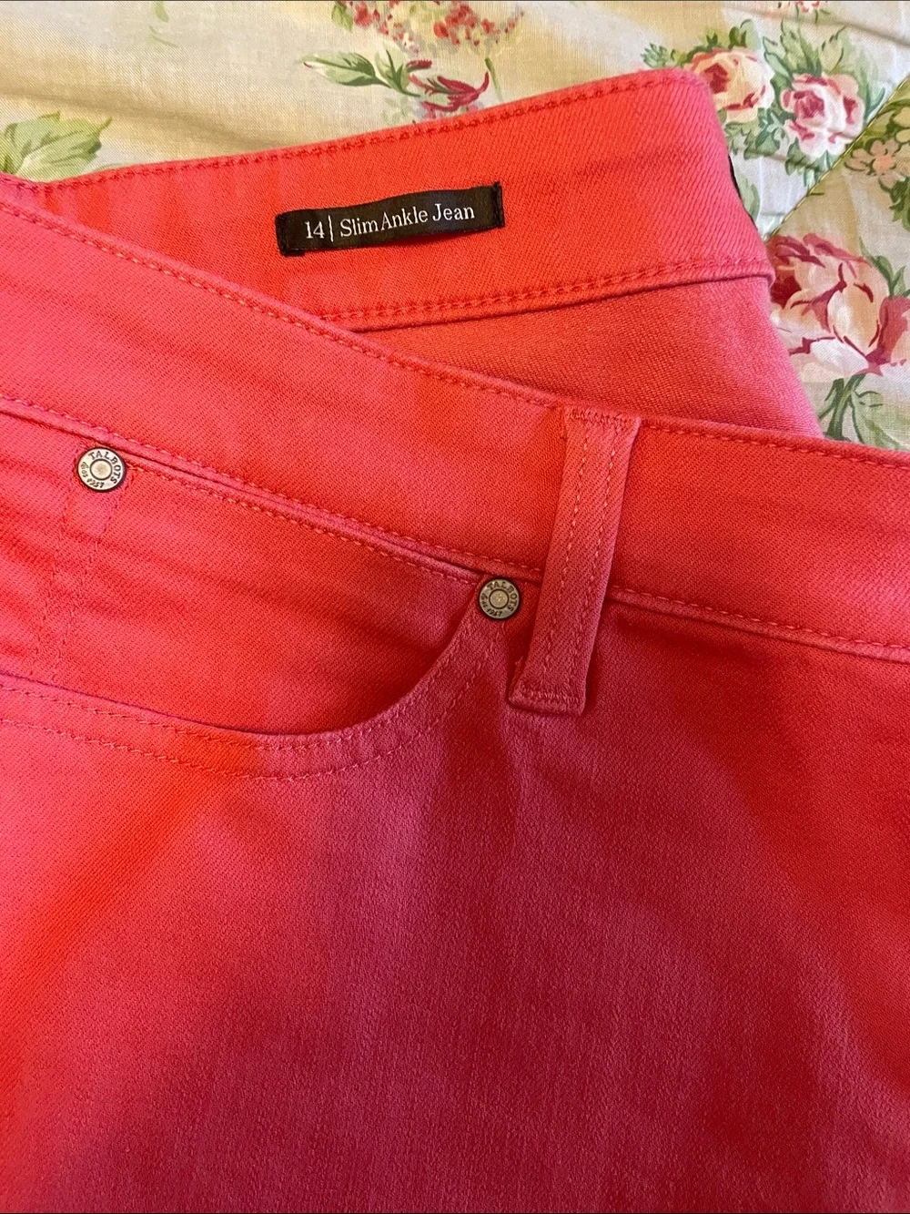 Talbots Slim Ankle Jeans in Coral Pink - Picture 1 of 4